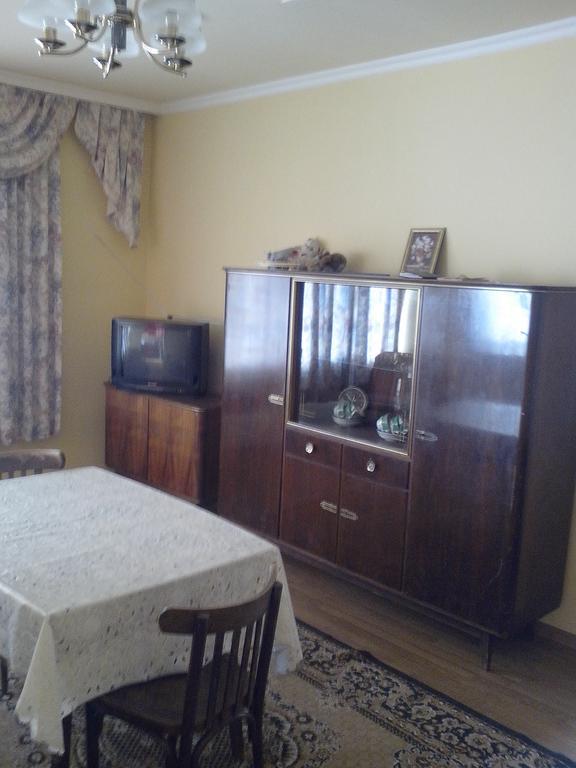 Jermuk Apartment Quarto foto